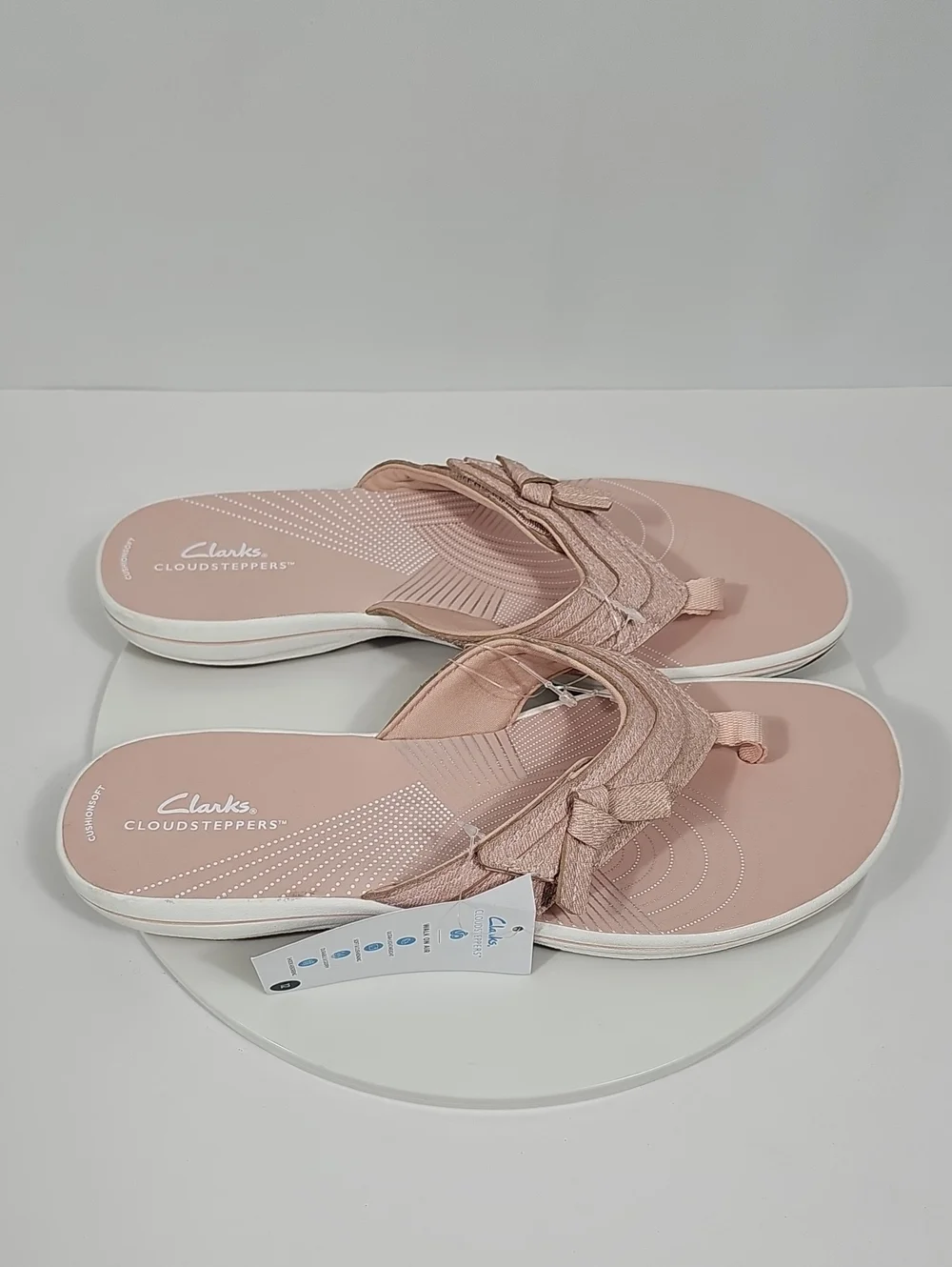 NWT Clarks Cloudsteppers Cushion Soft Bow Thong Sandals Blush Pink 12
